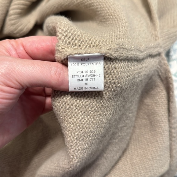 LE LIS full length maxi sweater dress - Picture 8 of 9